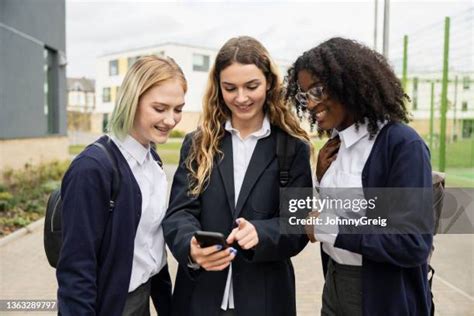 51,490 Candid Teens Stock Photos & High